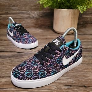 Nike sb have a nike day 4Y